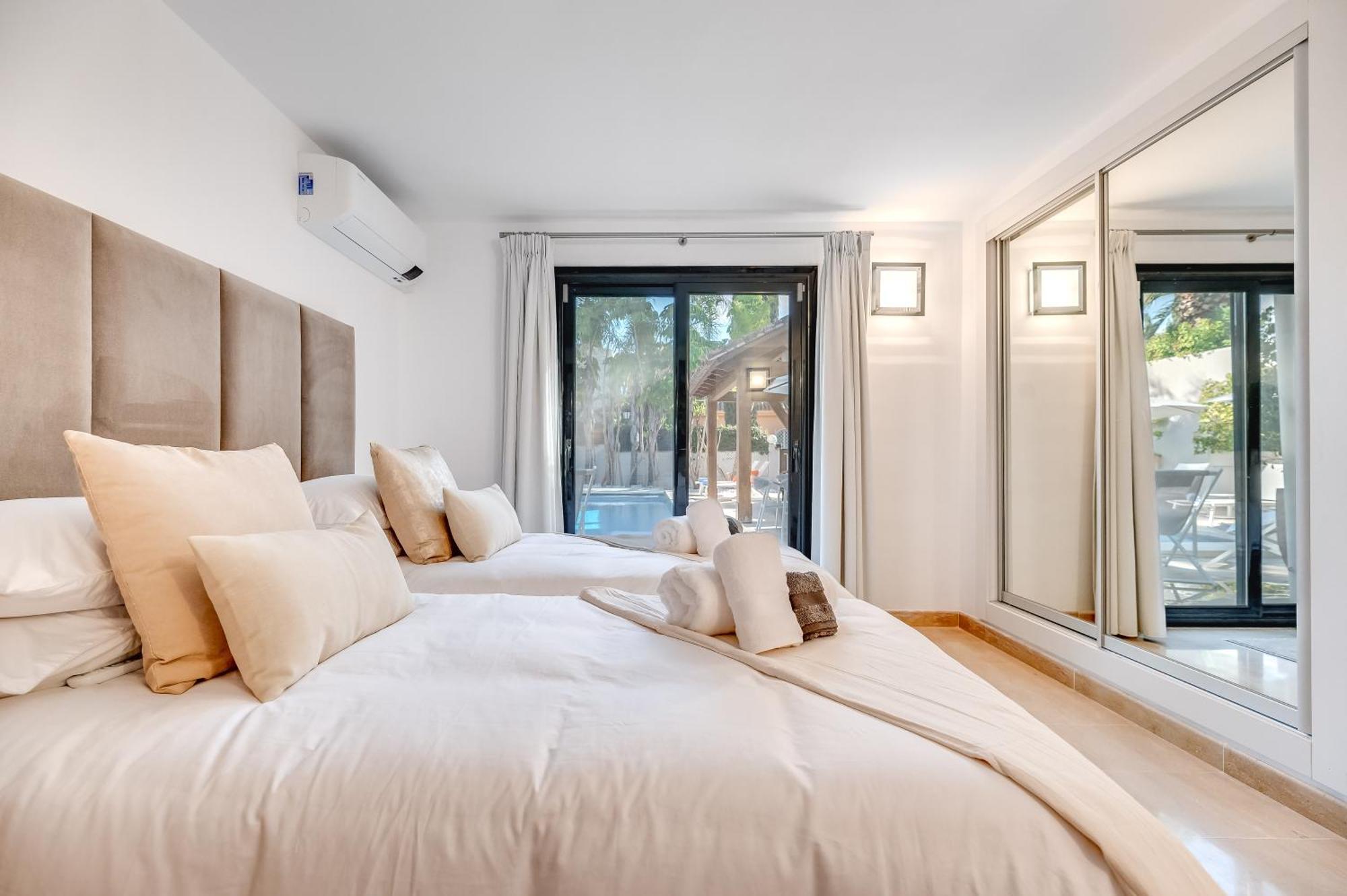 Vacation Marbella I Villa La Cabane, Prestige, Heated Pool, 300M To The Beach Екстер'єр фото